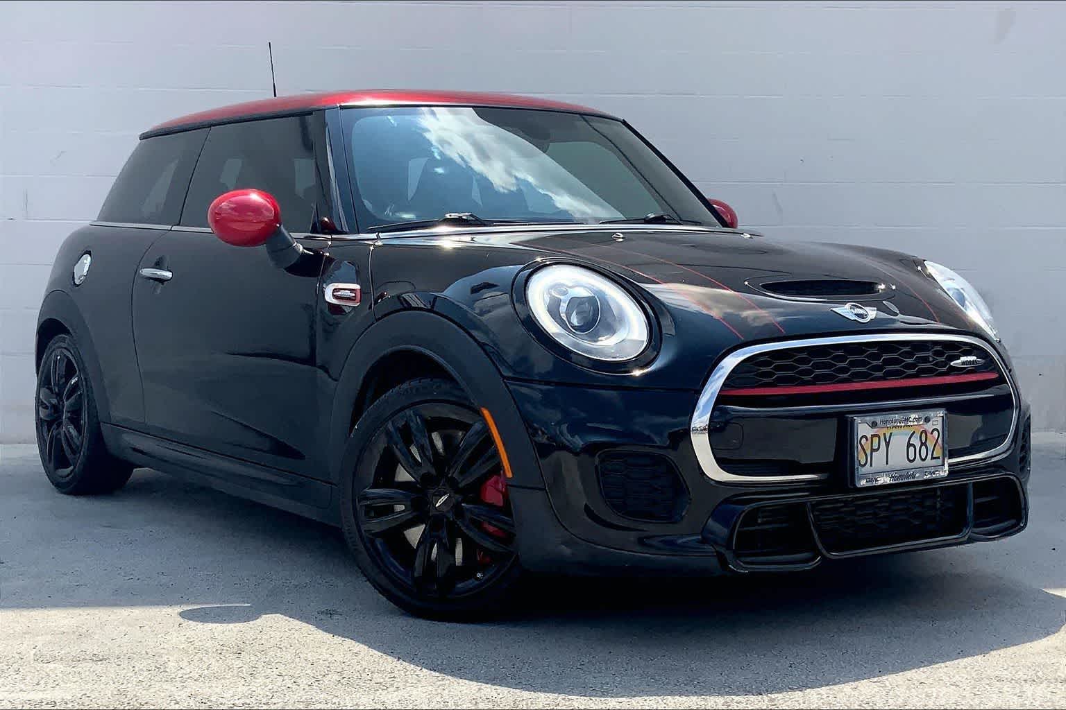 Thumbnail: 2015 MINI Cooper Hardtop - 20