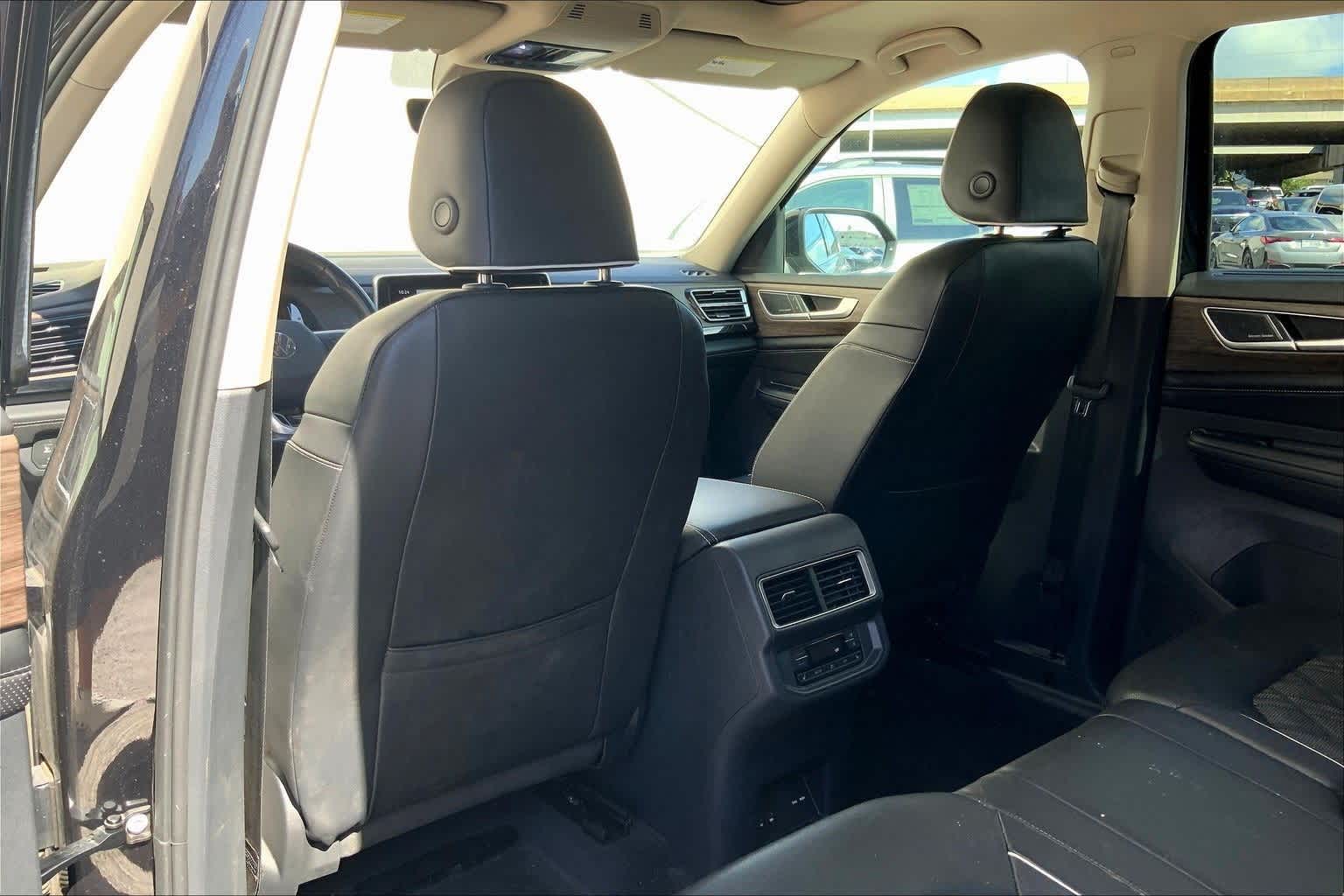 Thumbnail: 2024 Volkswagen Atlas - 13