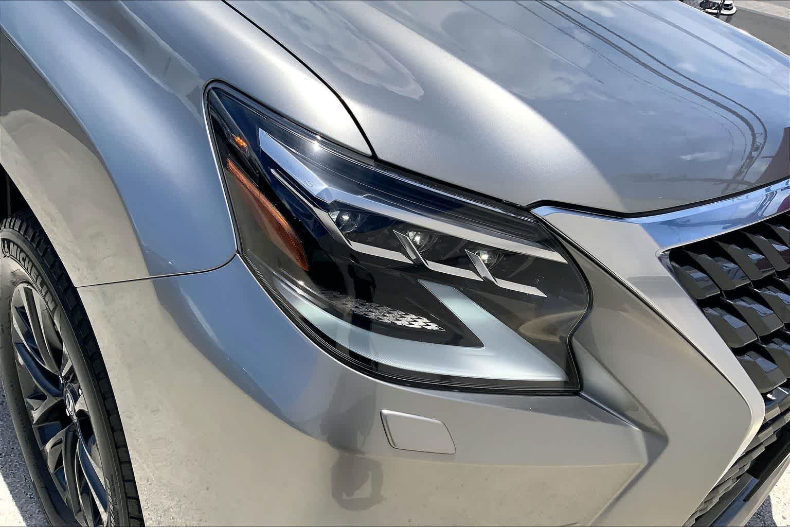 Thumbnail: 2023 Lexus GX - 32