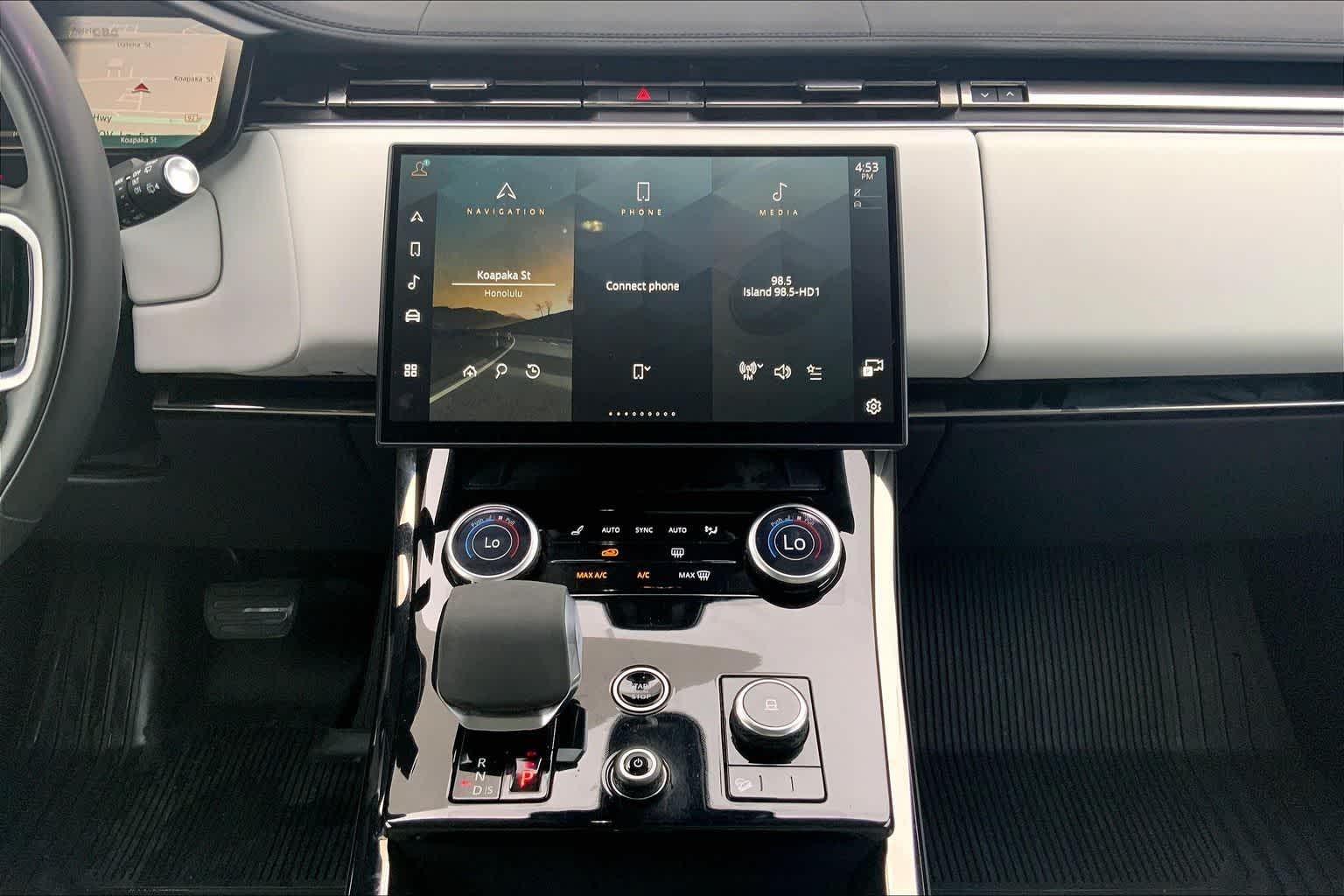 Thumbnail: 2023 Land Rover Range Rover Sport - 16