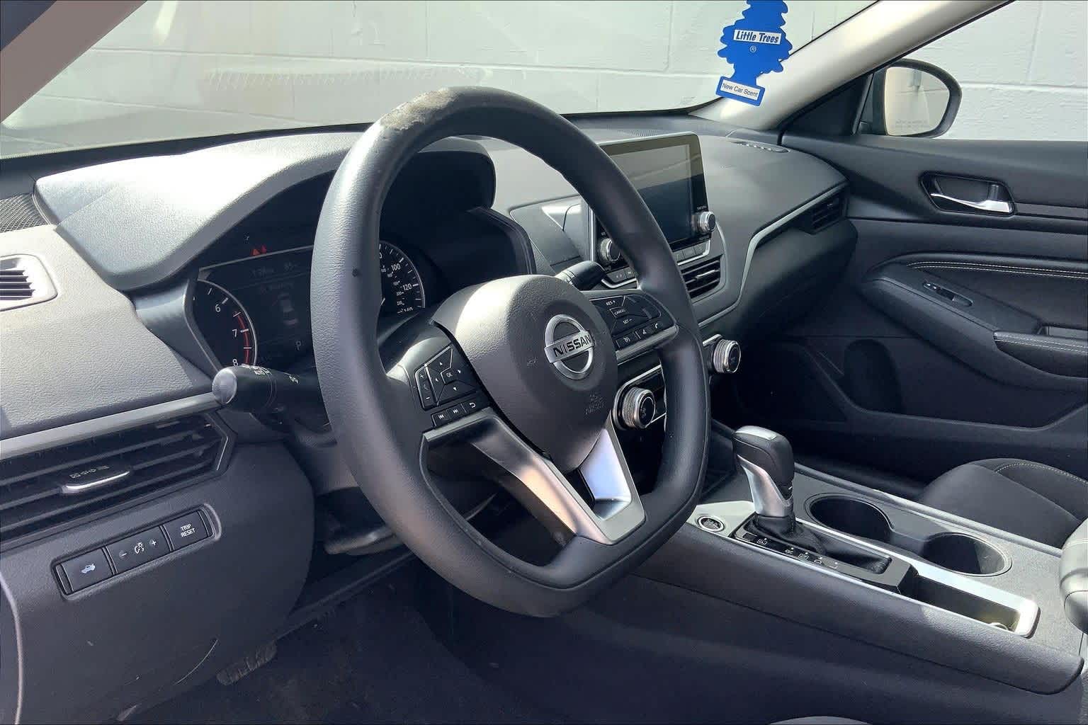 Thumbnail: 2019 Nissan Altima - 3