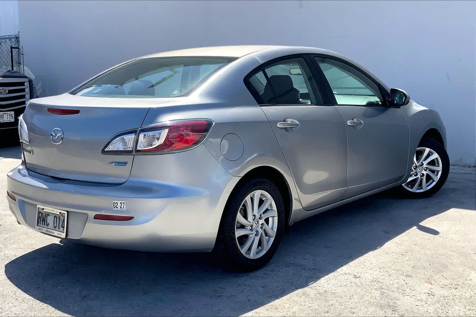 Thumbnail: 2012 Mazda Mazda3 - 21