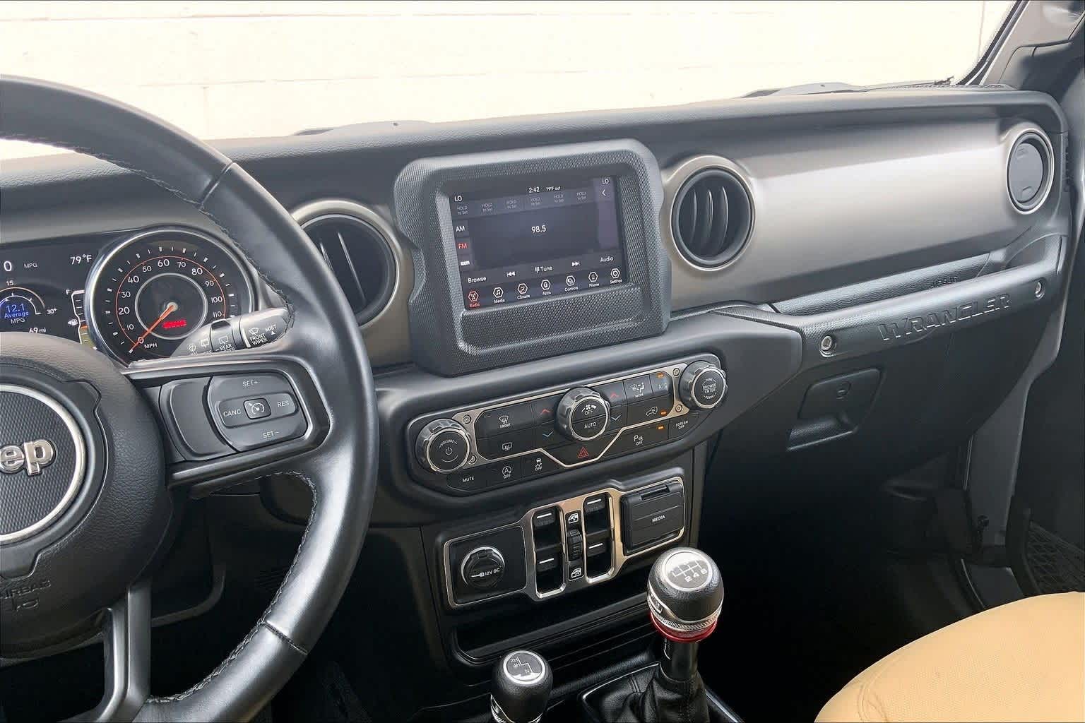 Thumbnail: 2021 Jeep Wrangler - 16