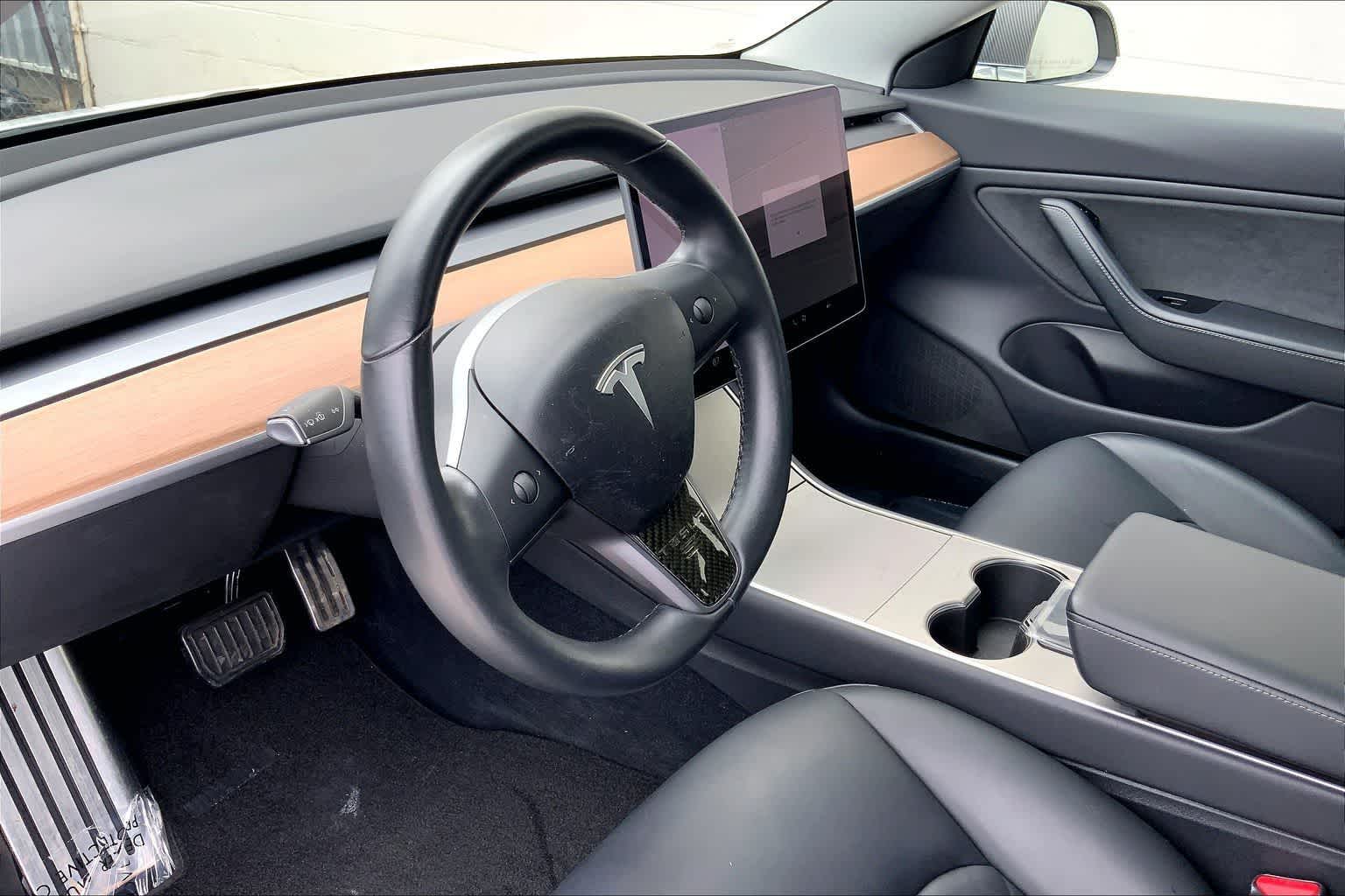 Thumbnail: 2019 Tesla Model 3 - 3