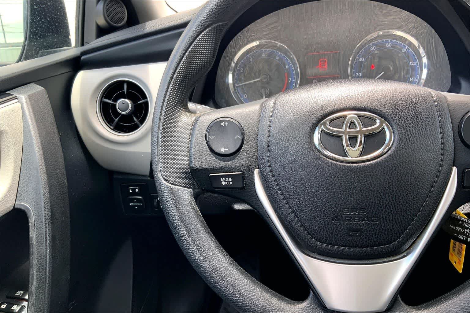 Thumbnail: 2017 Toyota Corolla - 24