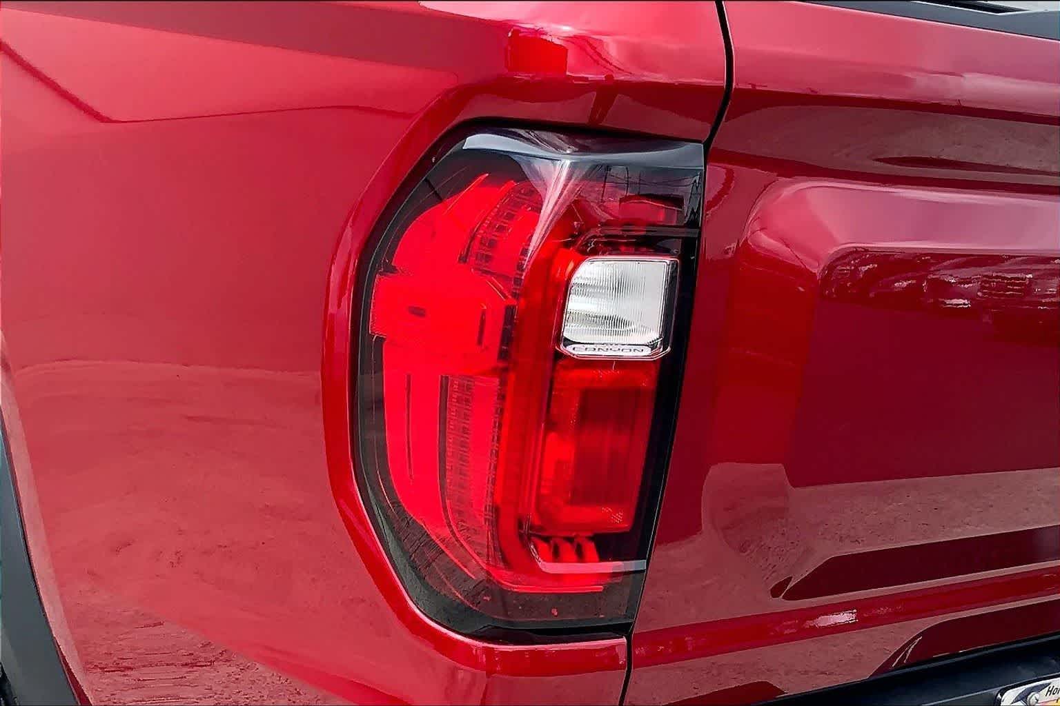 Thumbnail: 2023 GMC Canyon - 32