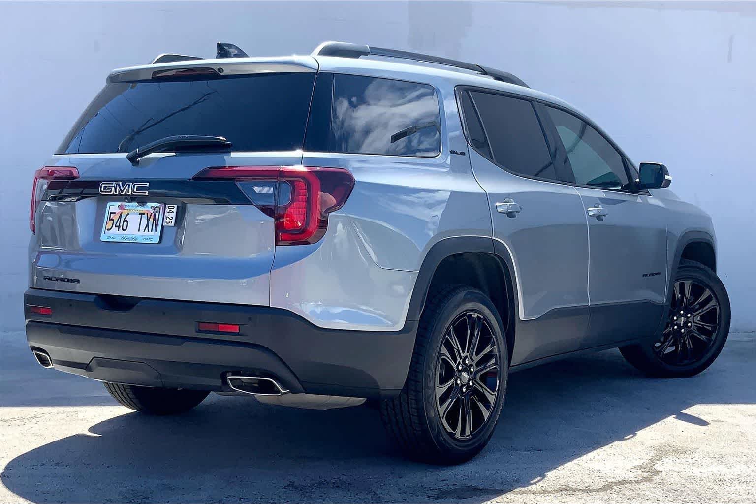 Thumbnail: 2023 GMC Acadia - 22