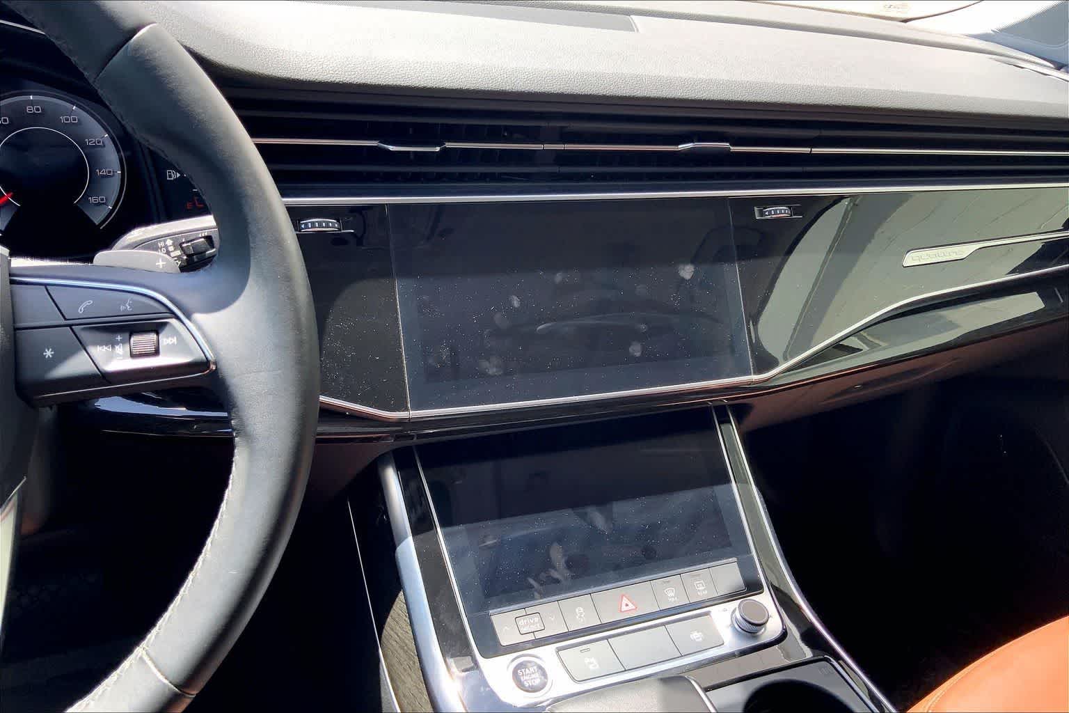 Thumbnail: 2022 Audi Q7 - 16