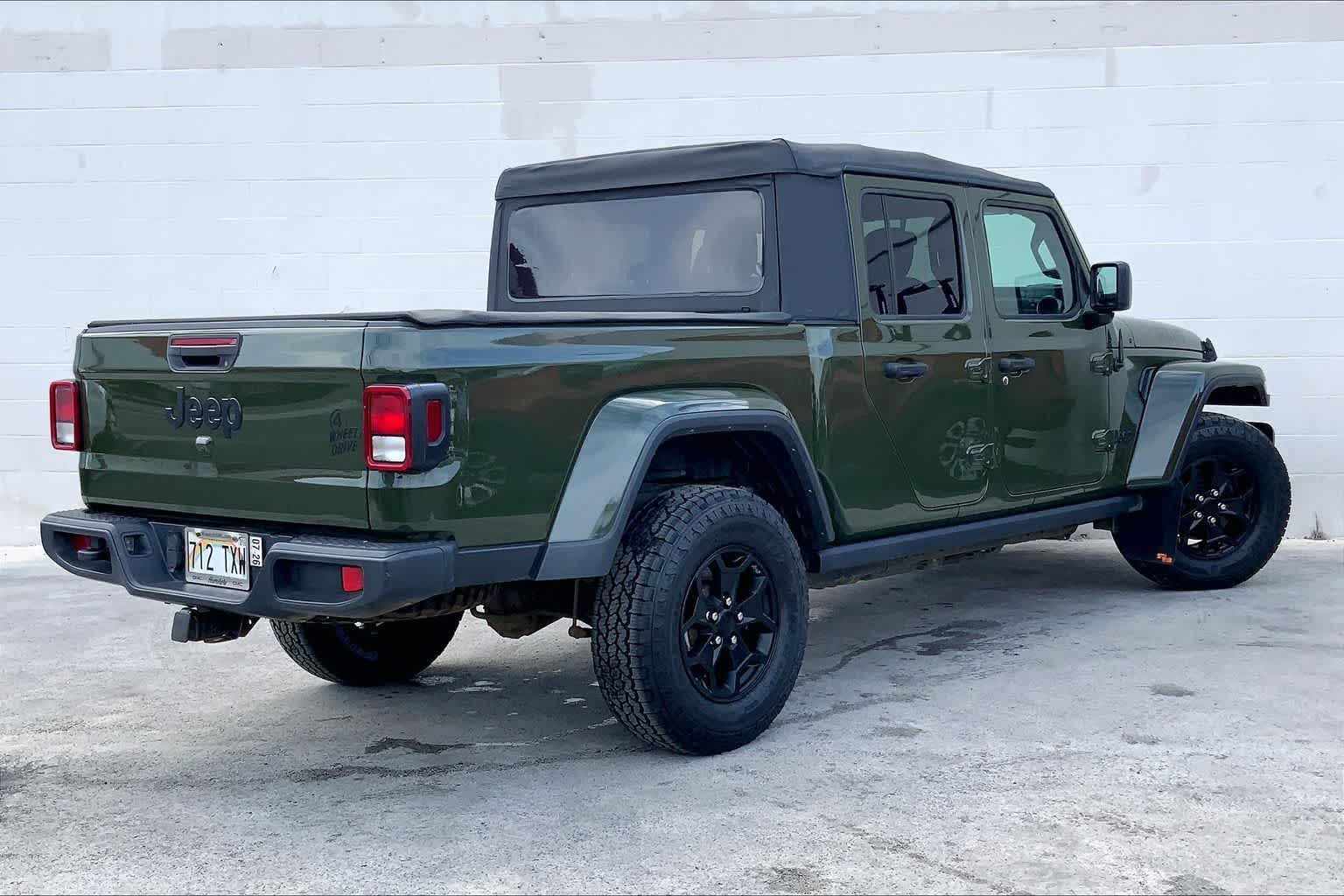 Thumbnail: 2022 Jeep Gladiator - 21
