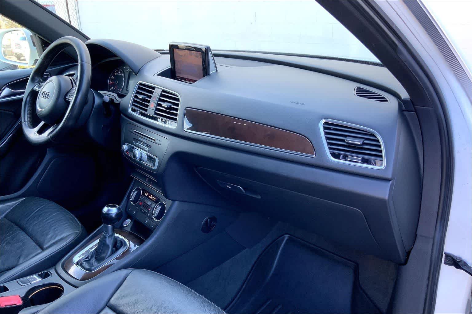 Thumbnail: 2016 Audi Q3 - 23