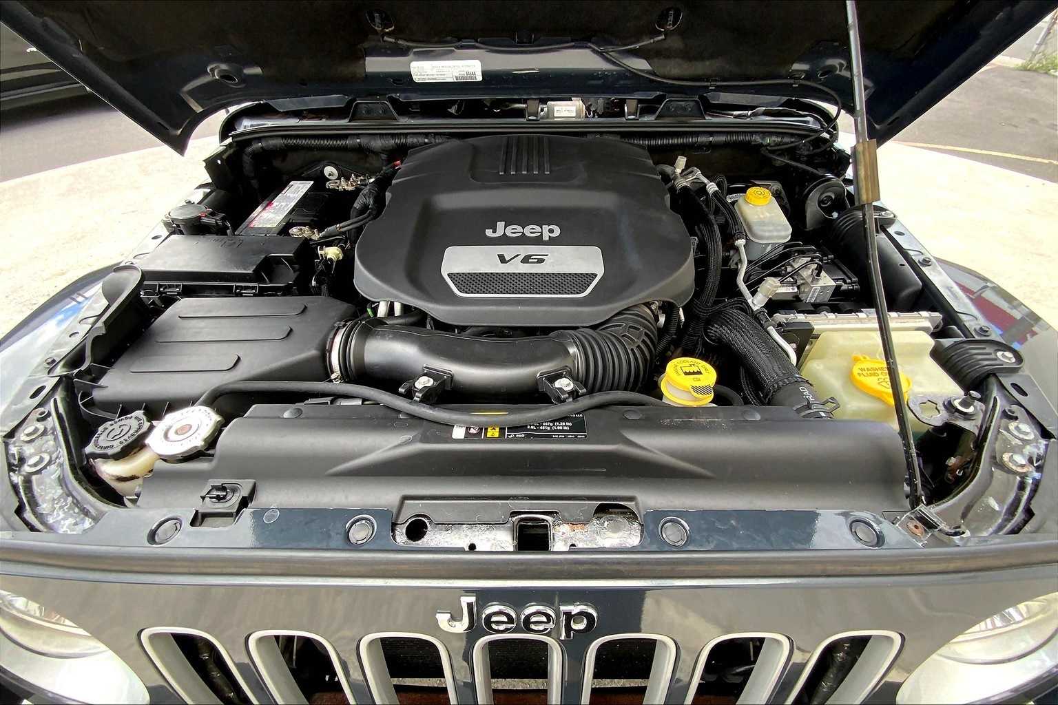 Thumbnail: 2017 Jeep Wrangler - 10