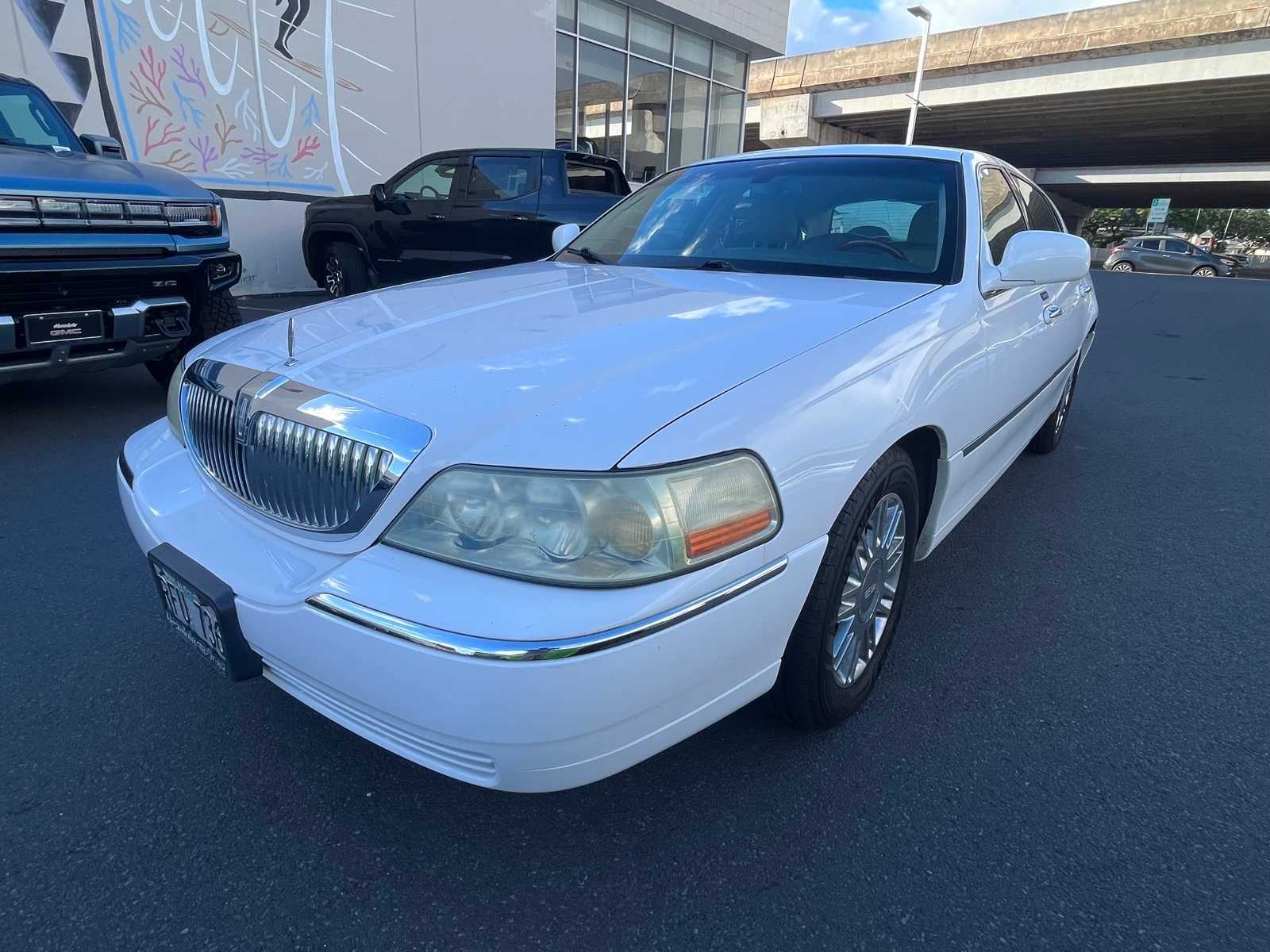 Thumbnail: 2008 Lincoln Town Car - 1
