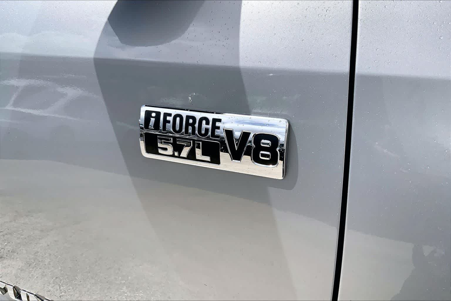 Thumbnail: 2017 Toyota Tundra - 7