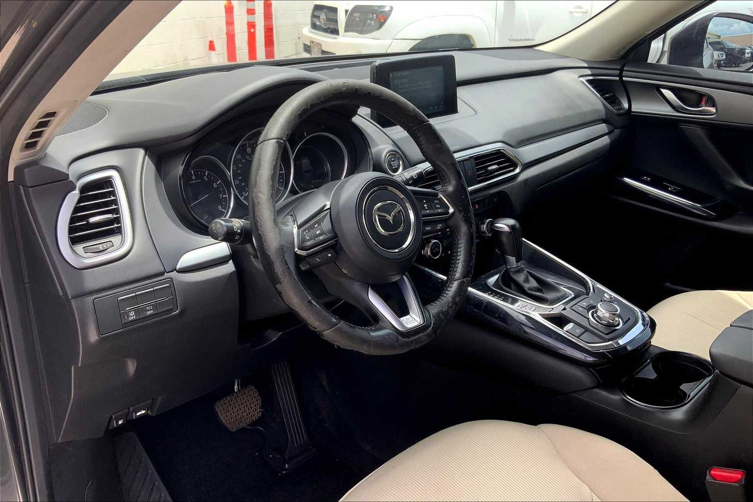 Thumbnail: 2018 Mazda CX-9 - 3