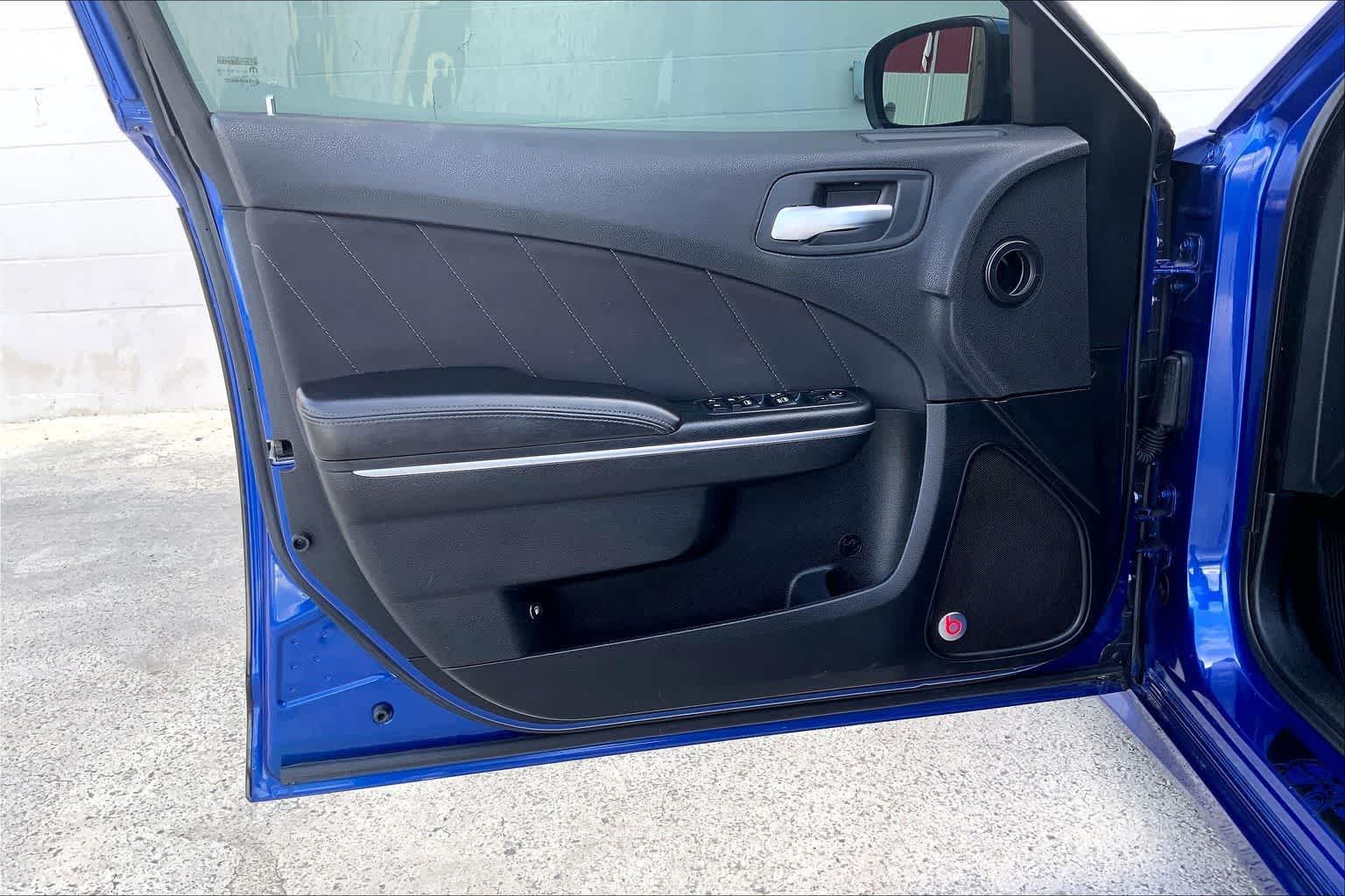 Thumbnail: 2018 Dodge Charger - 28