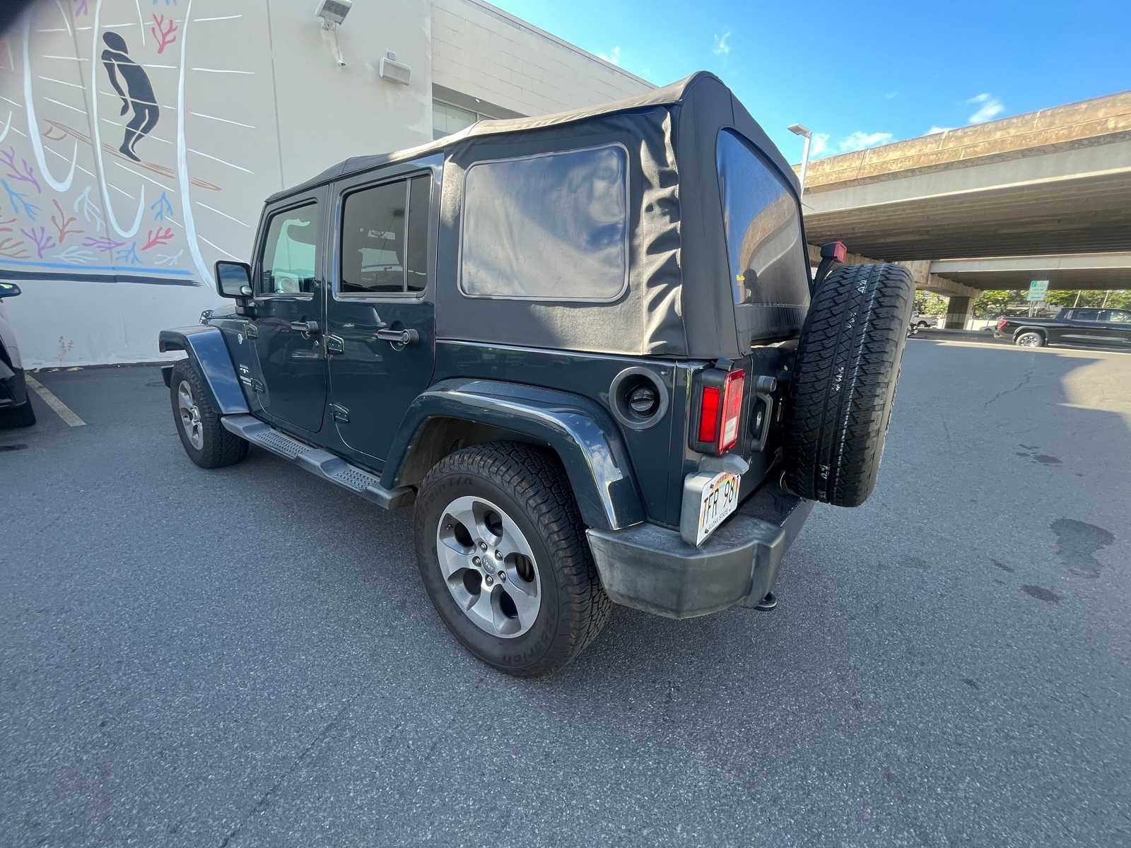 Thumbnail: 2017 Jeep Wrangler - 7
