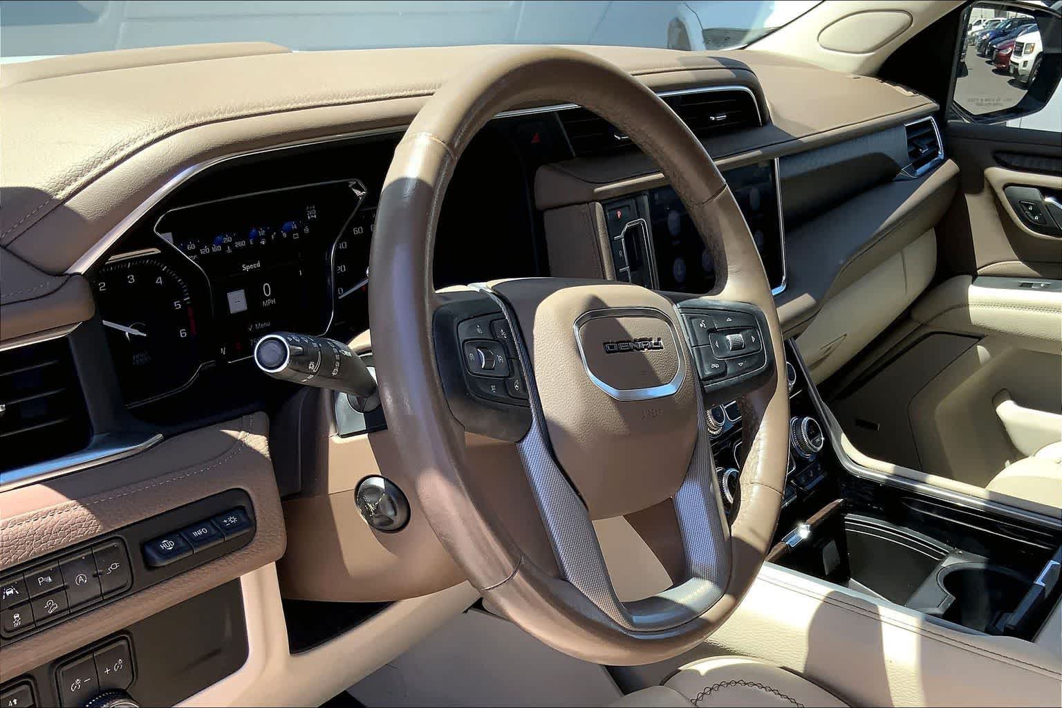 Thumbnail: 2021 GMC Yukon - 3