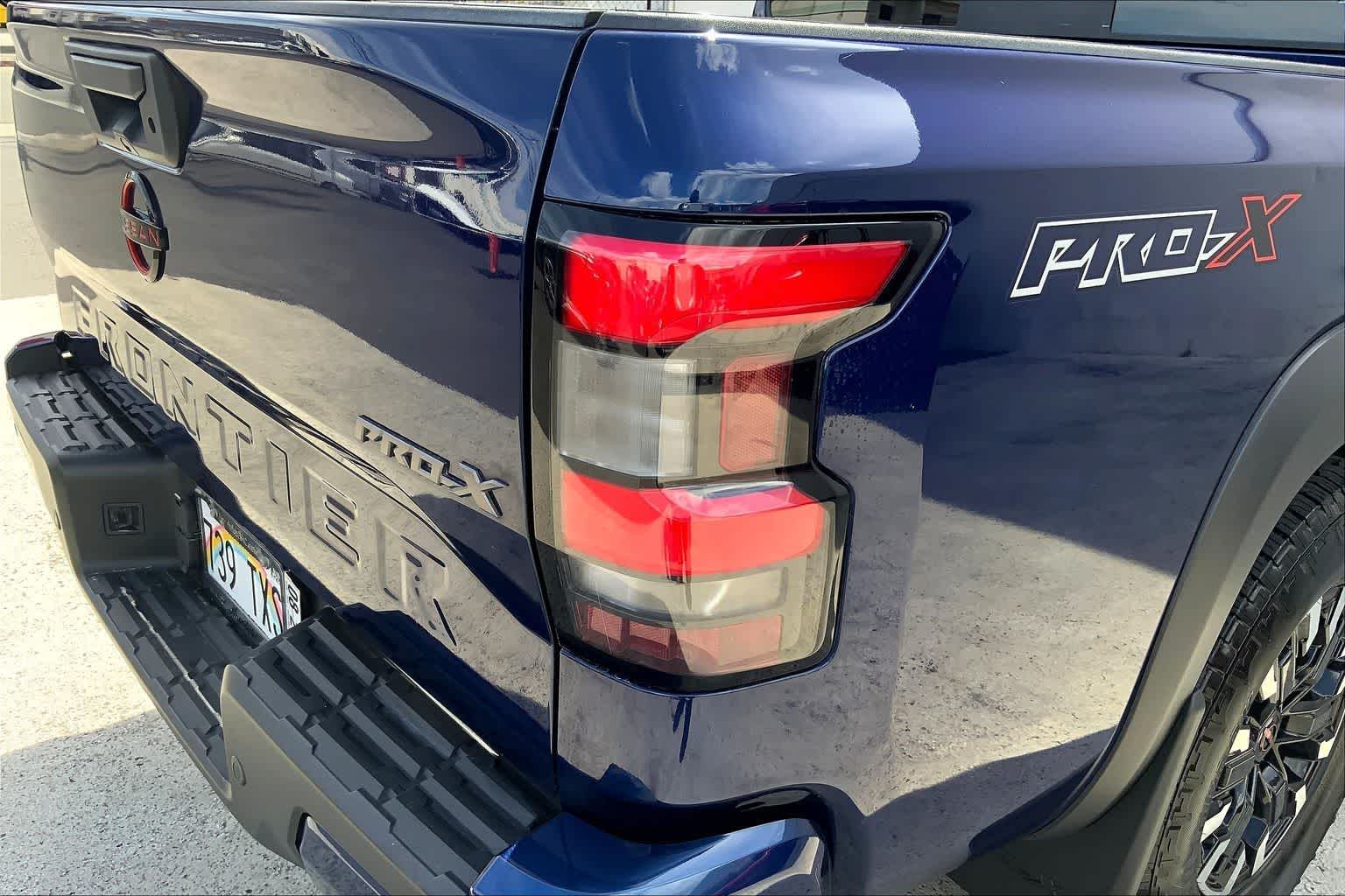 Thumbnail: 2022 Nissan Frontier - 32