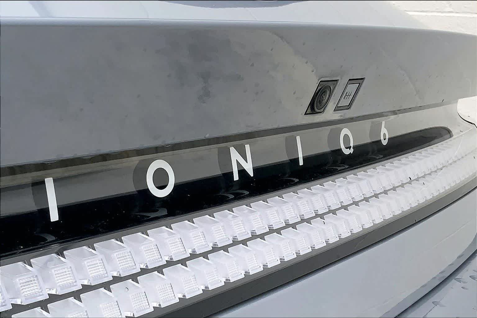 Thumbnail: 2023 Hyundai Ioniq 6 - 8