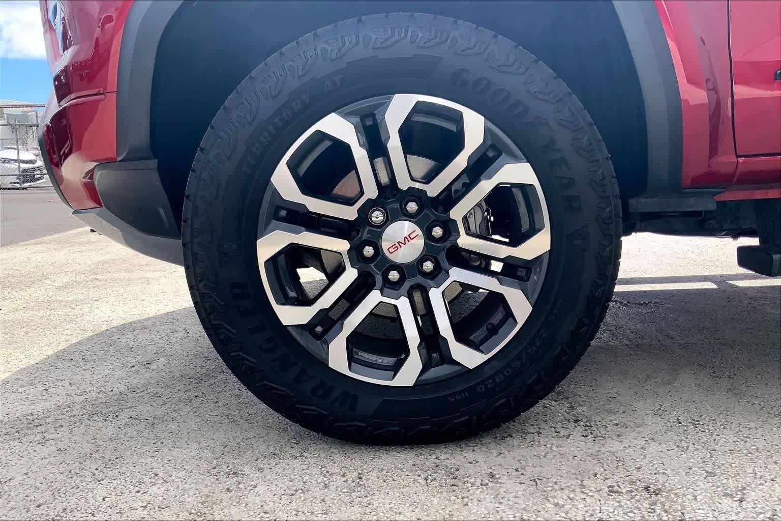 Thumbnail: 2023 GMC Canyon - 9