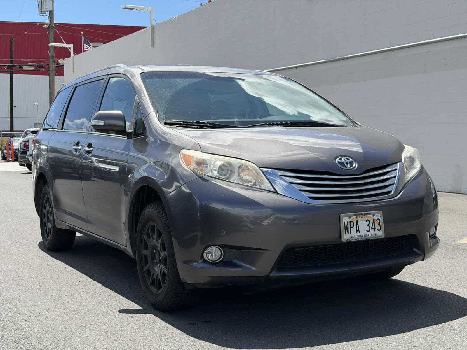 Thumbnail: 2013 Toyota Sienna - 2