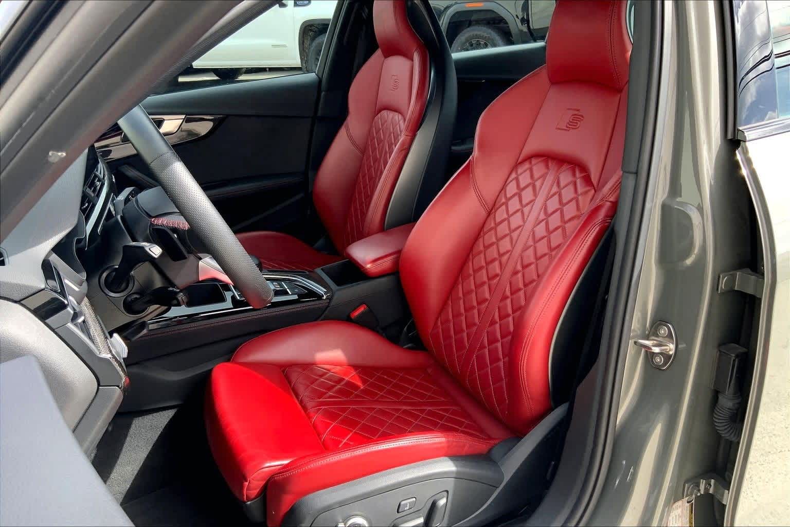 Thumbnail: 2023 Audi S4 - 12