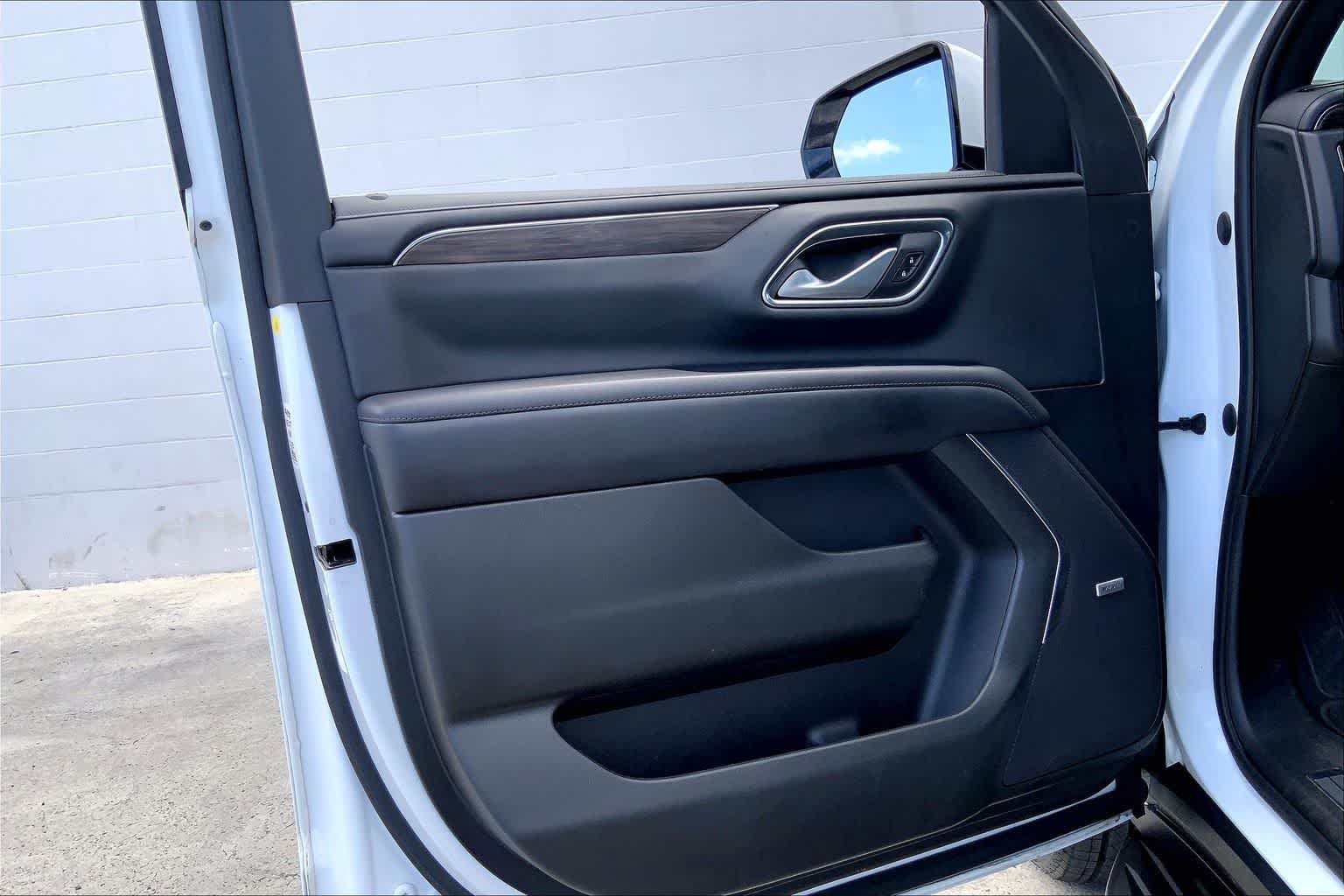 Thumbnail: 2022 Chevrolet Tahoe - 28