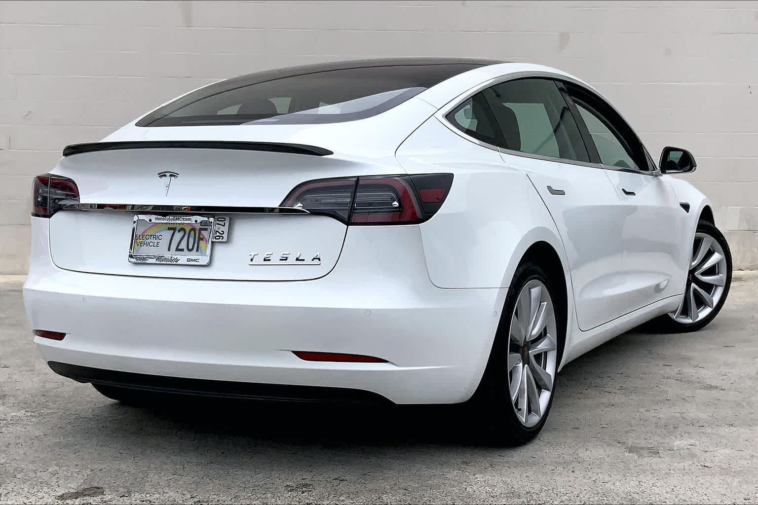 Thumbnail: 2019 Tesla Model 3 - 22