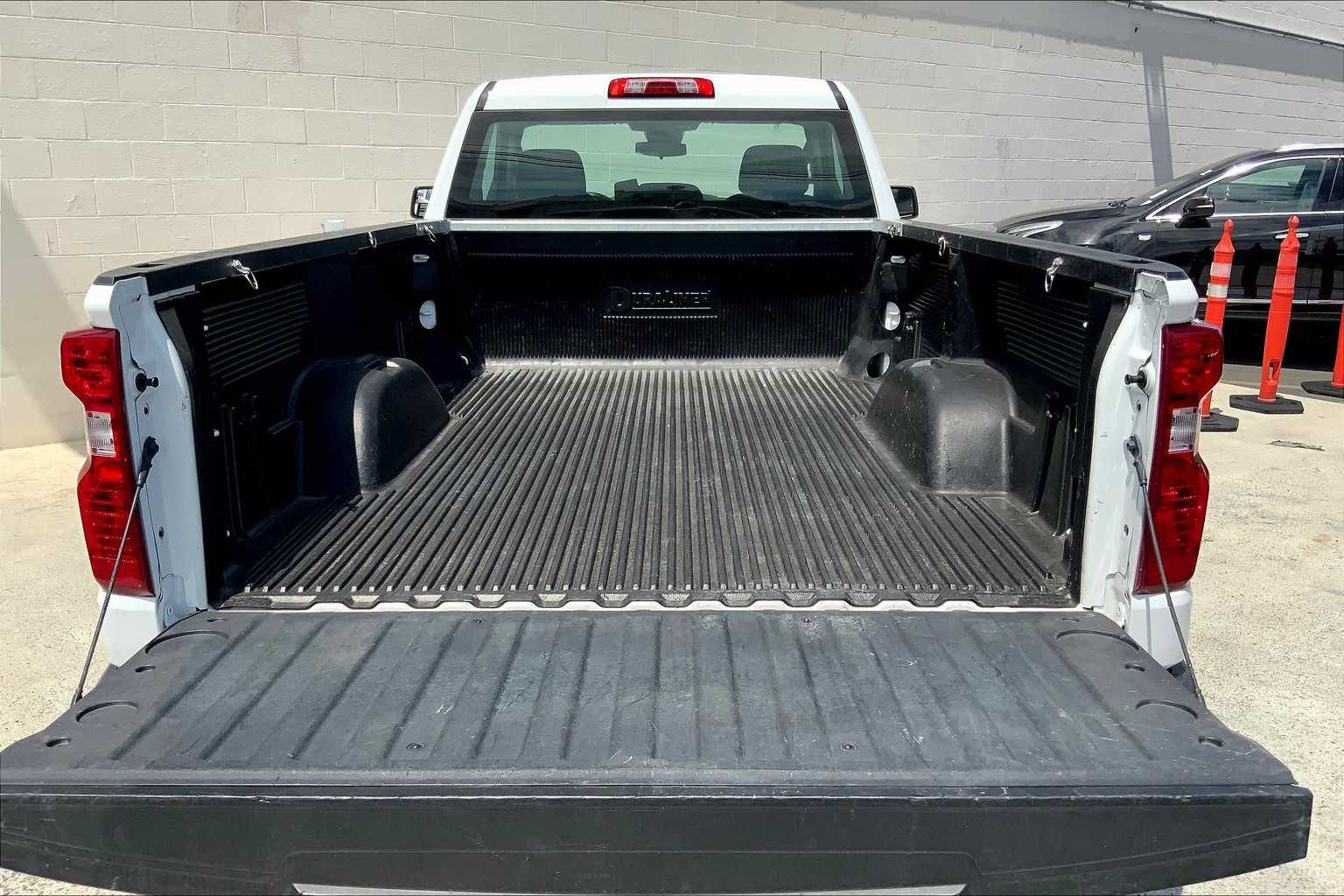 Thumbnail: 2024 Chevrolet Silverado 1500 - 18