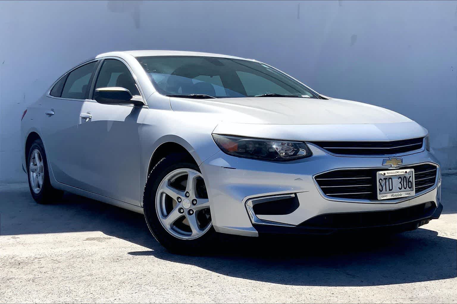 Thumbnail: 2016 Chevrolet Malibu - 21