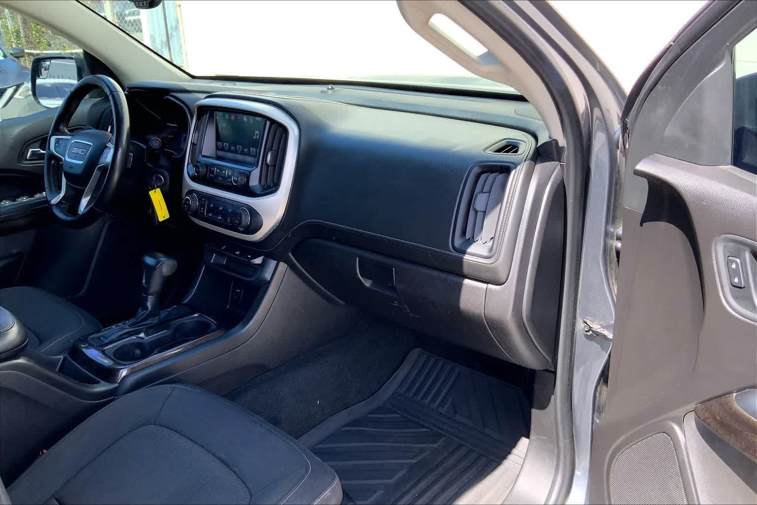 Thumbnail: 2016 GMC Canyon - 23