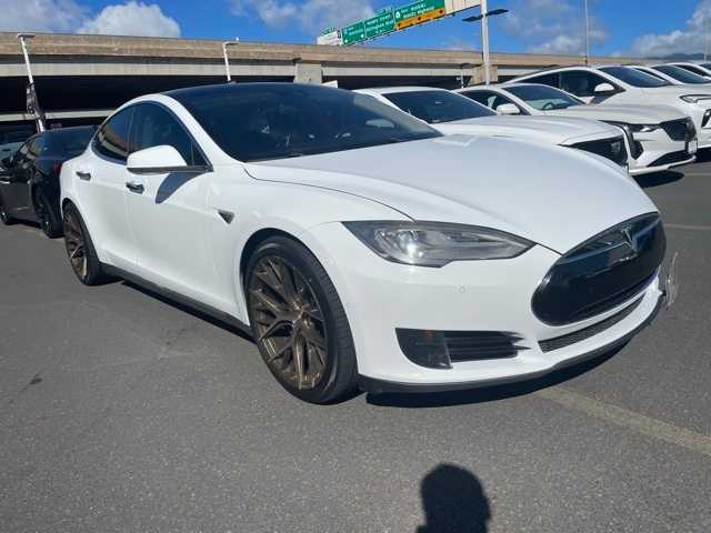 Thumbnail: 2015 Tesla Model S - 3