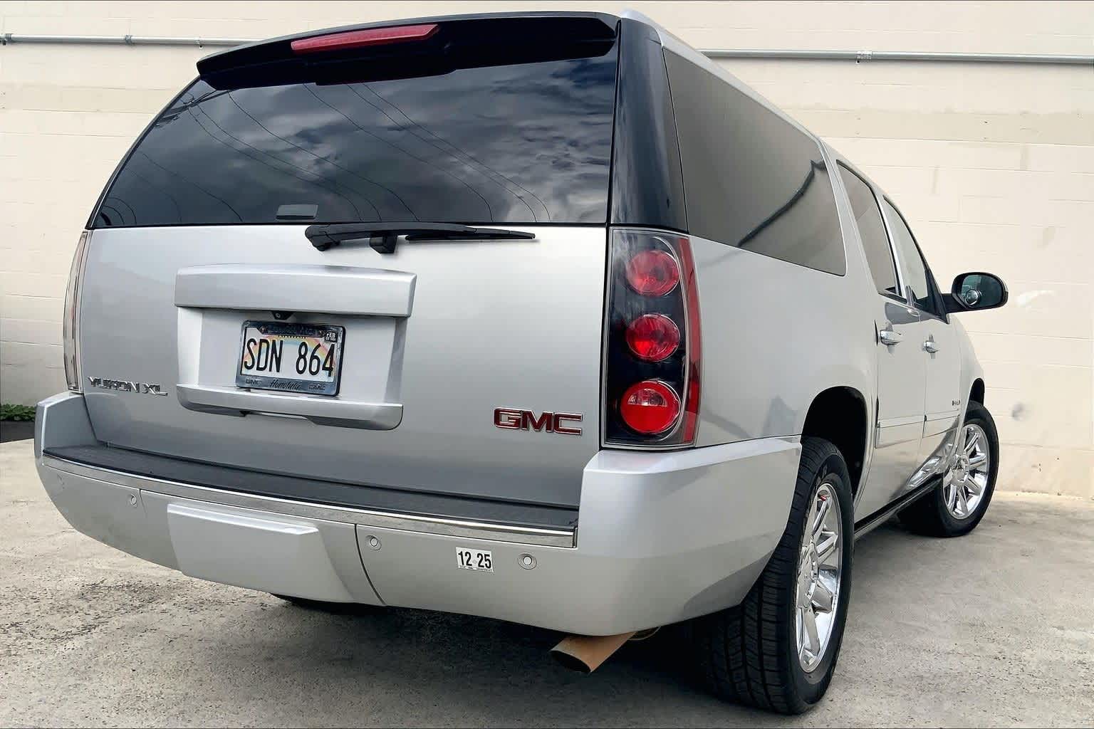 Thumbnail: 2014 GMC Yukon XL - 19