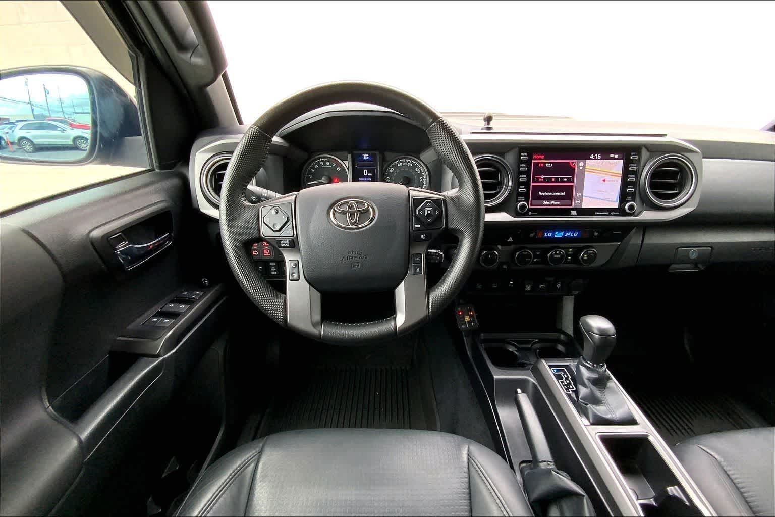 Thumbnail: 2022 Toyota Tacoma - 14