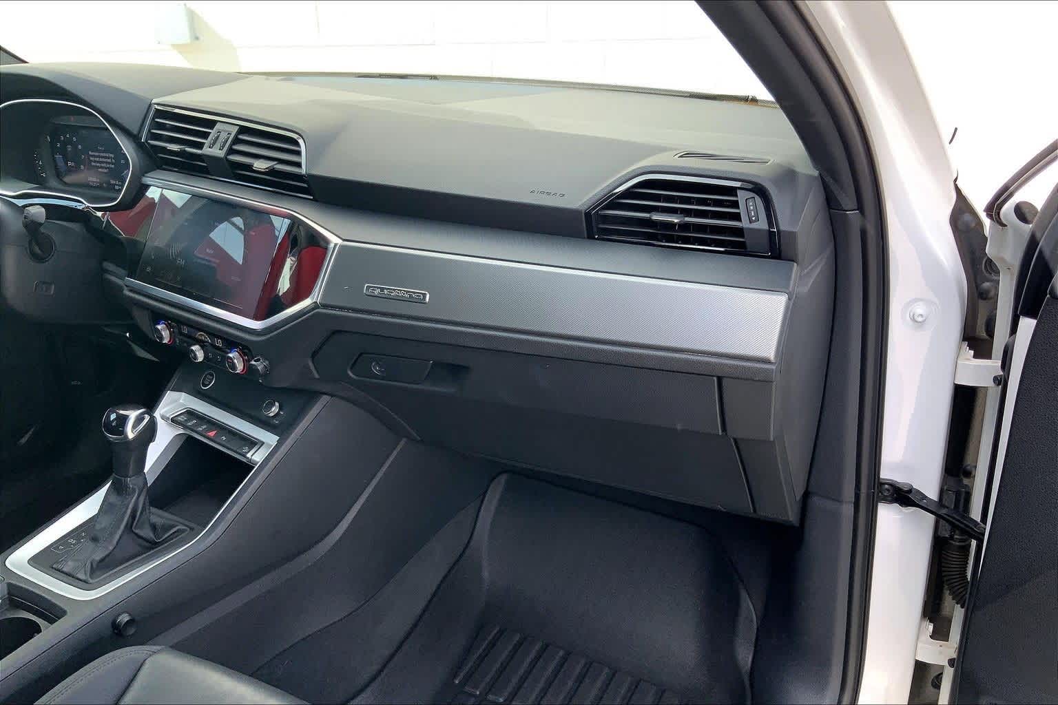 Thumbnail: 2023 Audi Q3 - 24