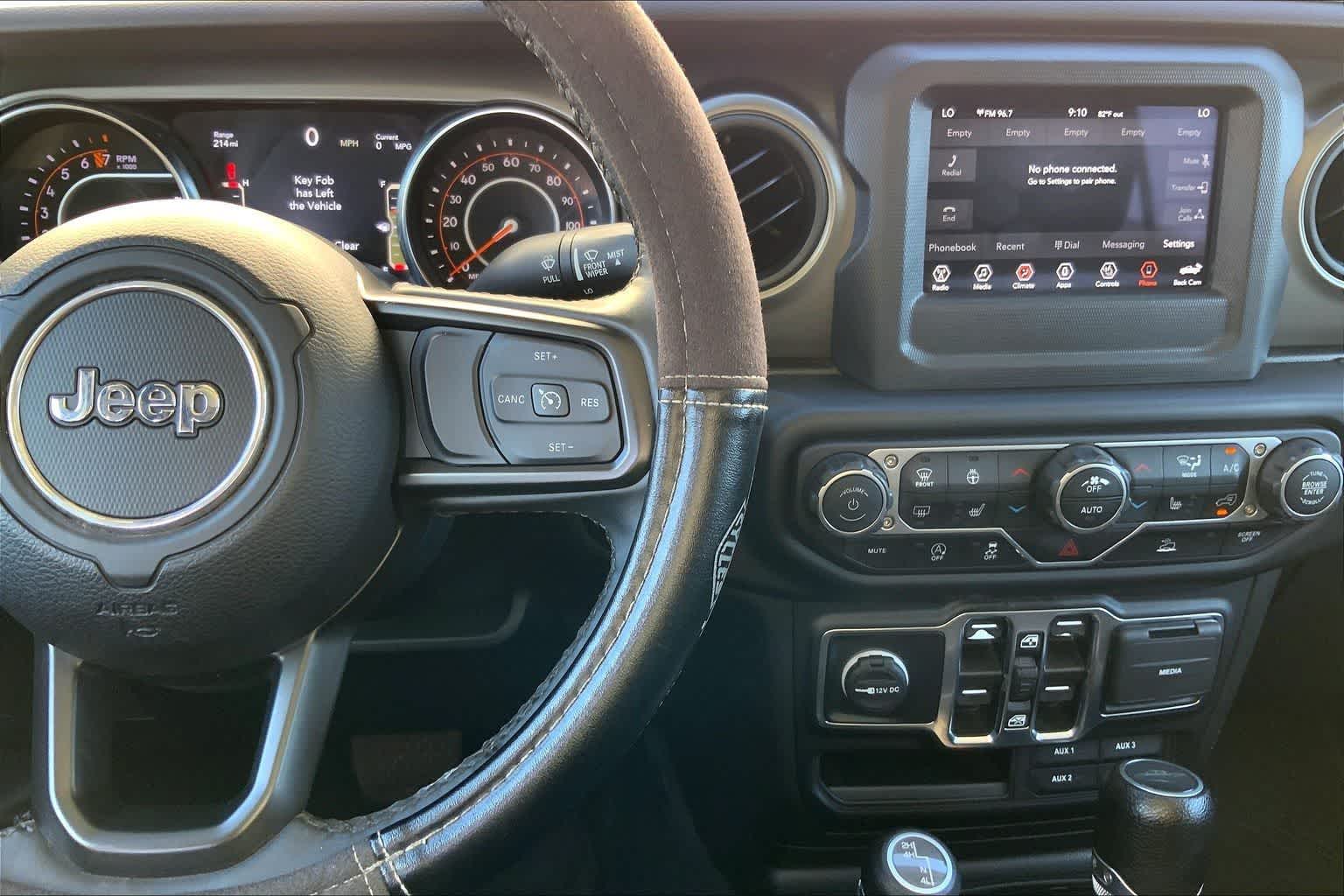 Thumbnail: 2022 Jeep Gladiator - 25