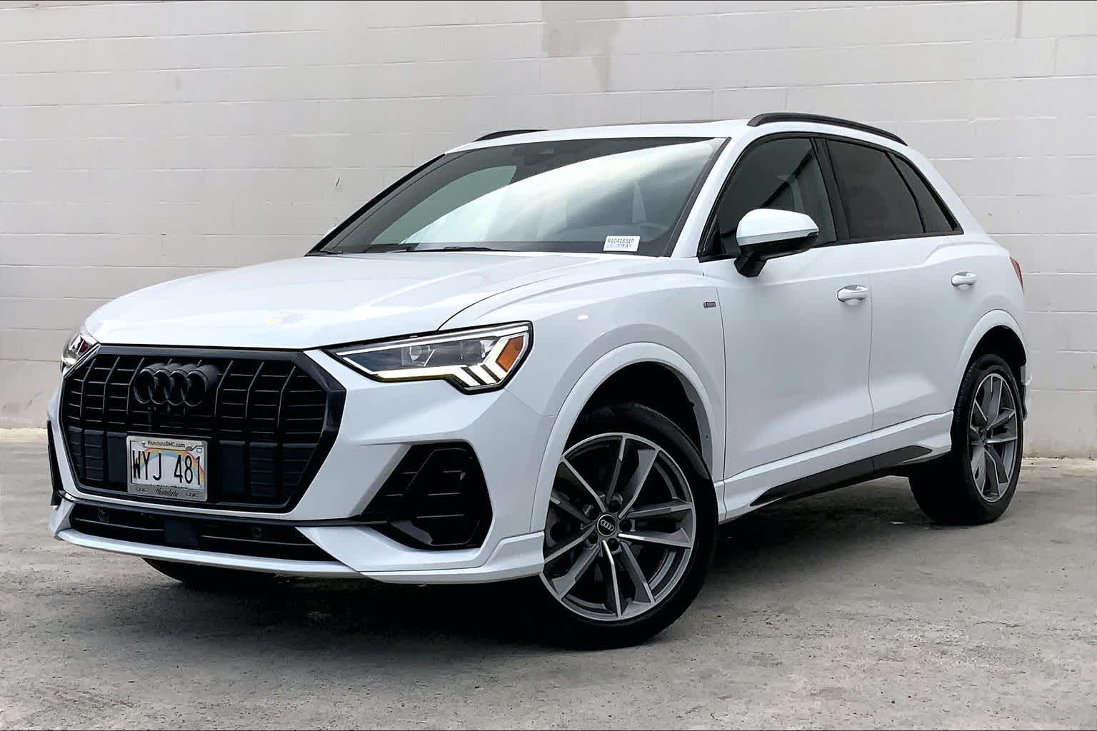 Thumbnail: 2024 Audi Q3 - 1