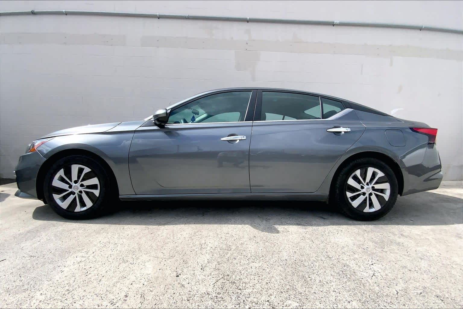 Thumbnail: 2019 Nissan Altima - 4