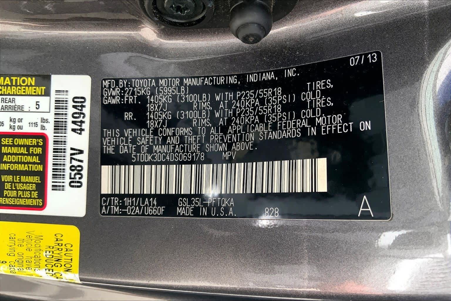 Thumbnail: 2013 Toyota Sienna - 21