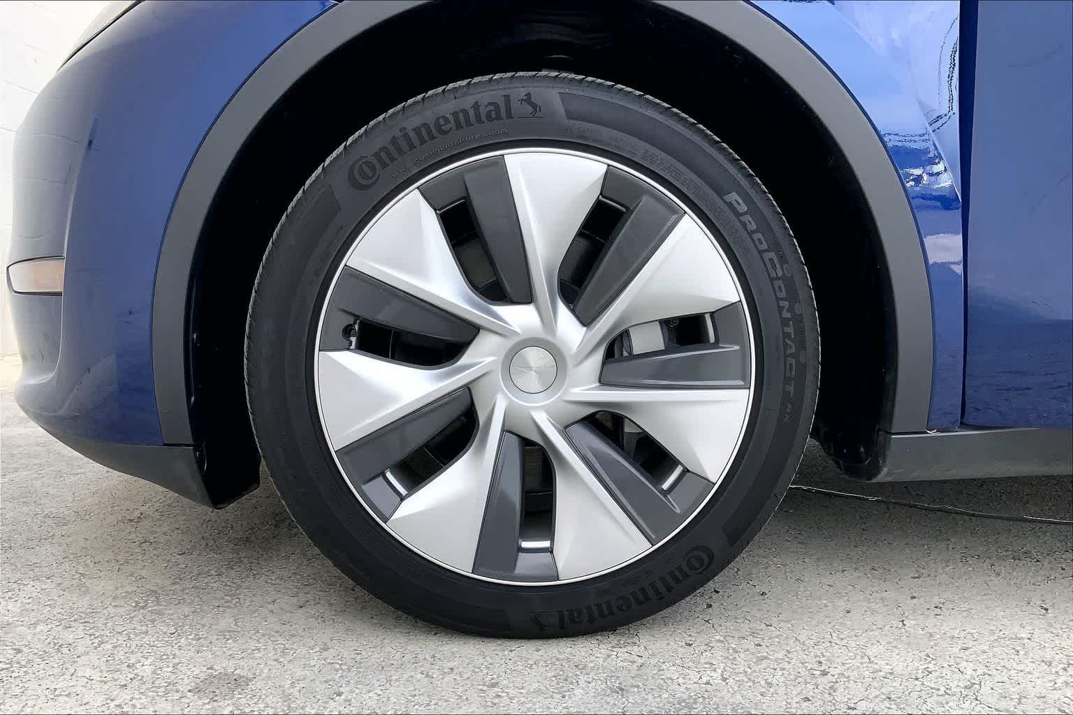 Thumbnail: 2023 Tesla Model Y - 9