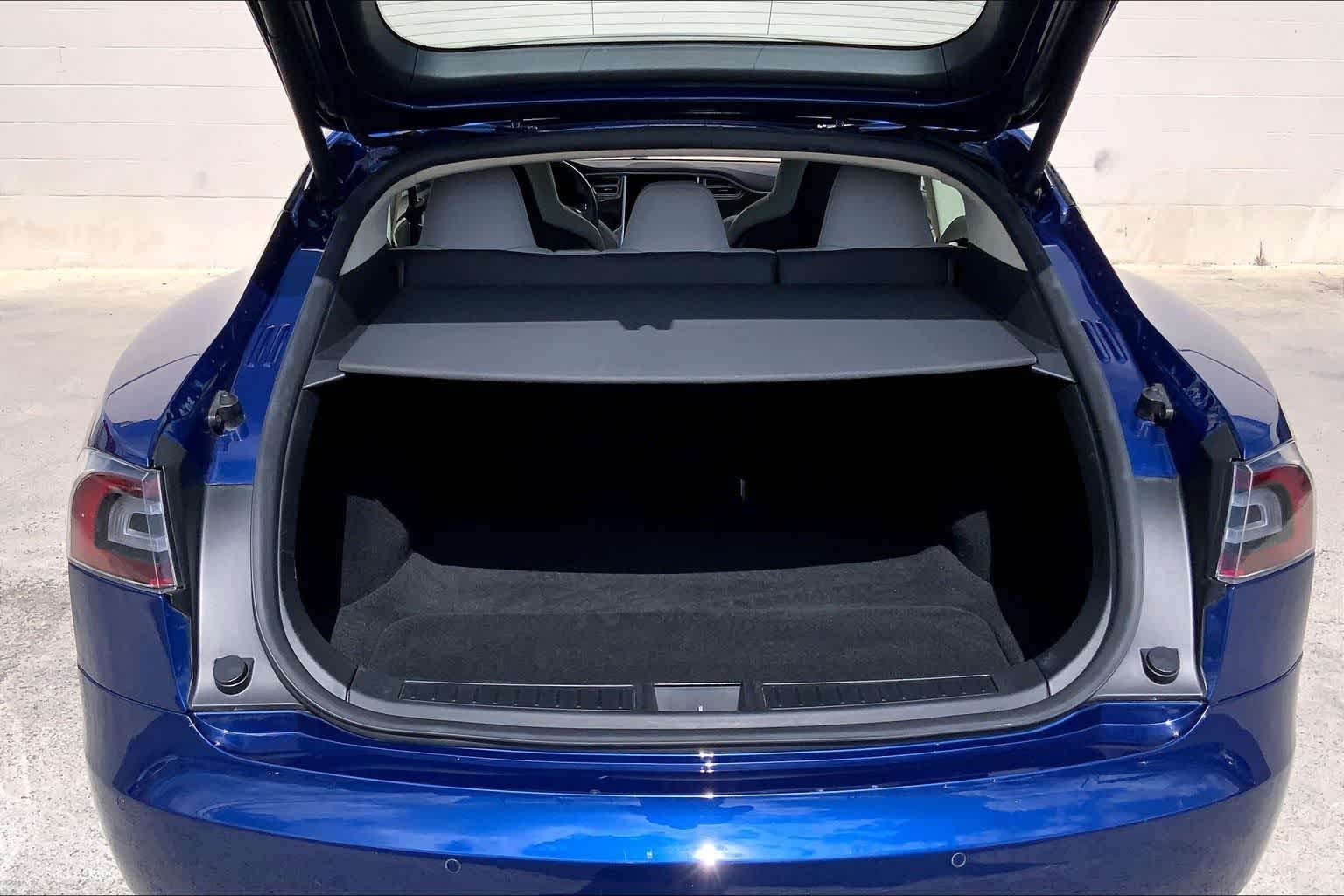 Thumbnail: 2015 Tesla Model S - 19