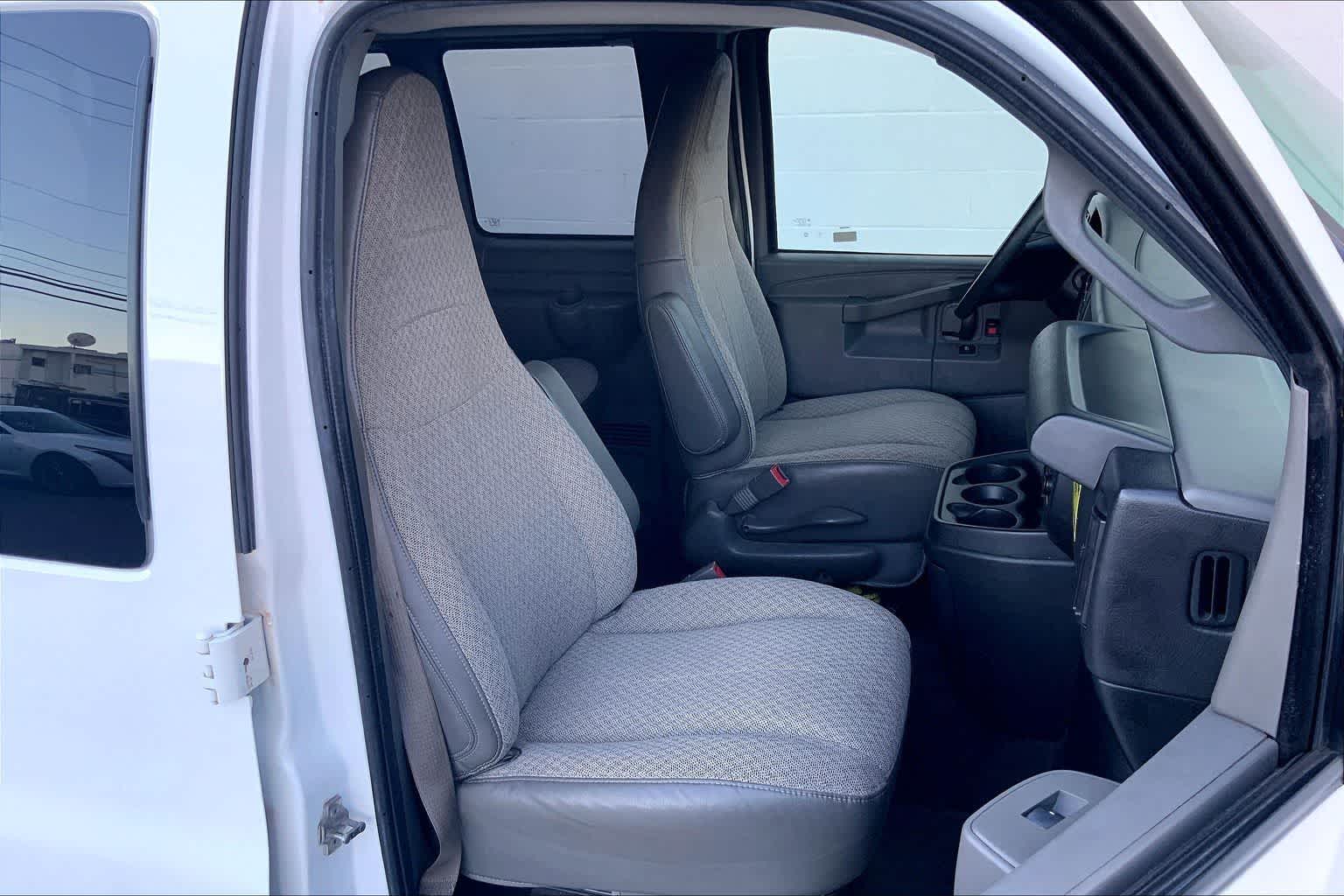 Thumbnail: 2020 Chevrolet Express - 14