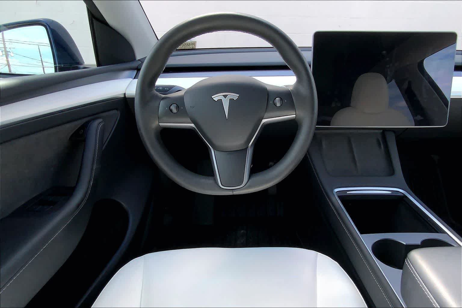 Thumbnail: 2023 Tesla Model Y - 15