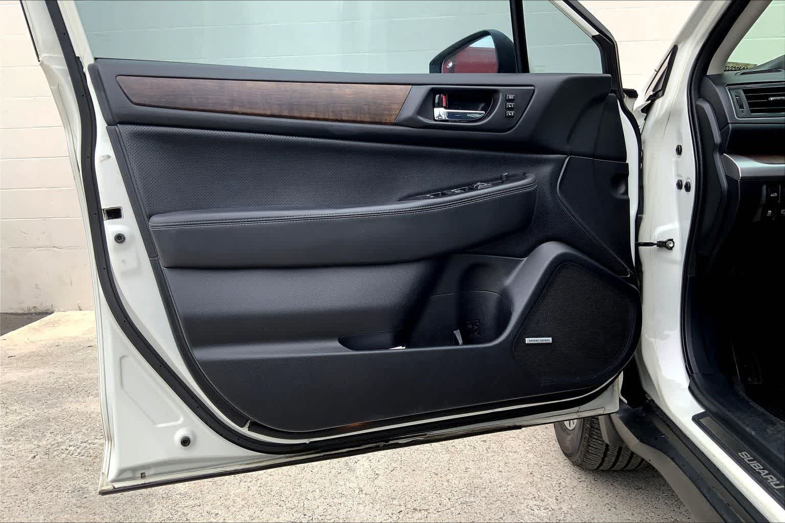 Thumbnail: 2016 Subaru Outback - 27