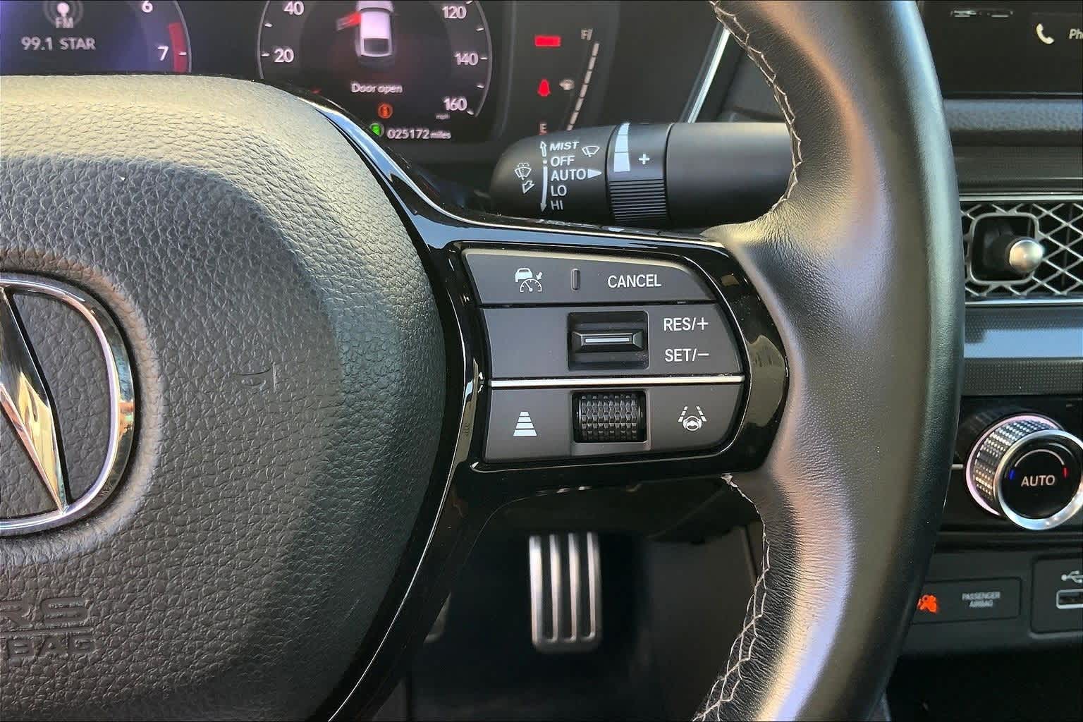 Thumbnail: 2023 Acura Integra - 26