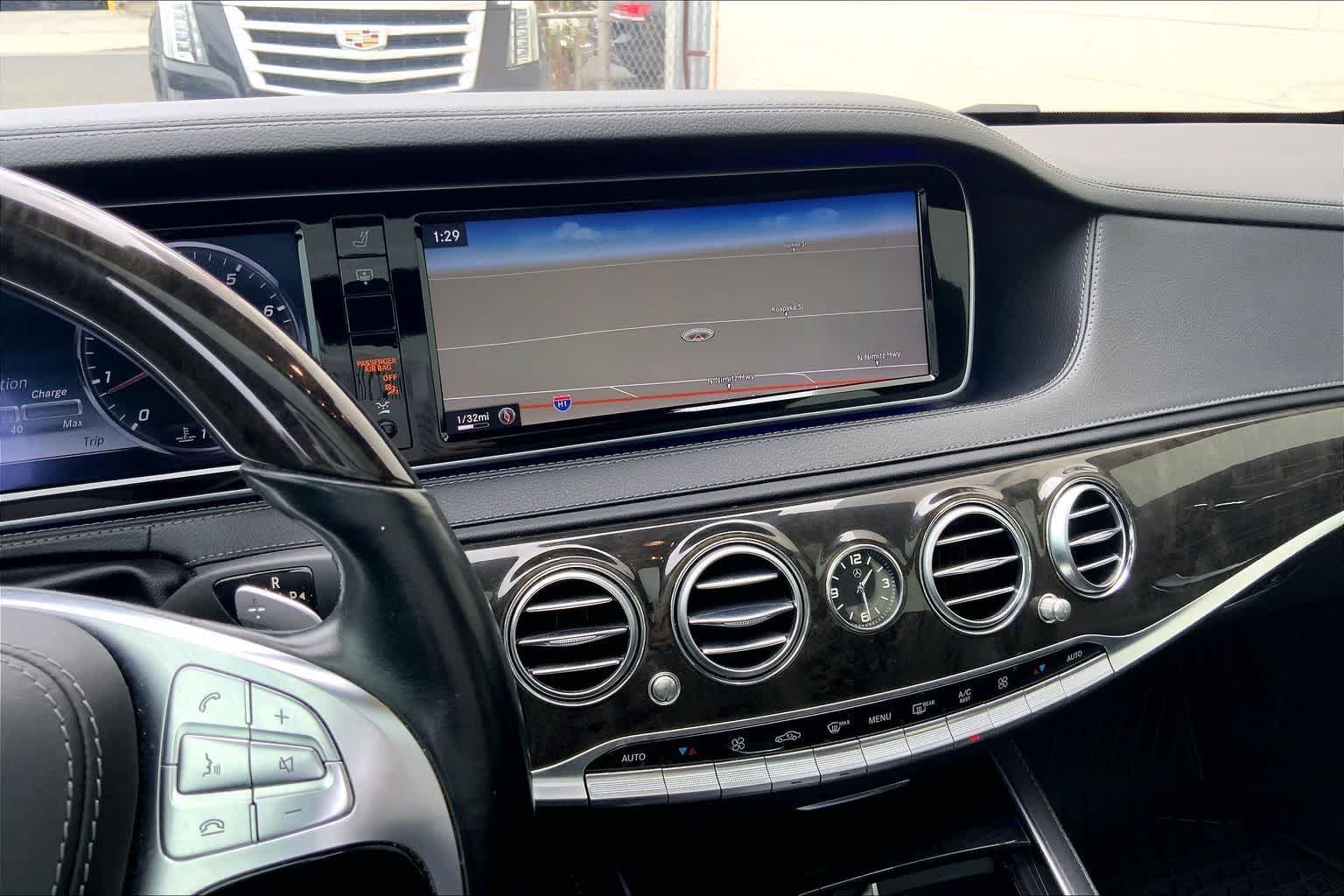 Thumbnail: 2015 Mercedes-Benz S-Class - 16