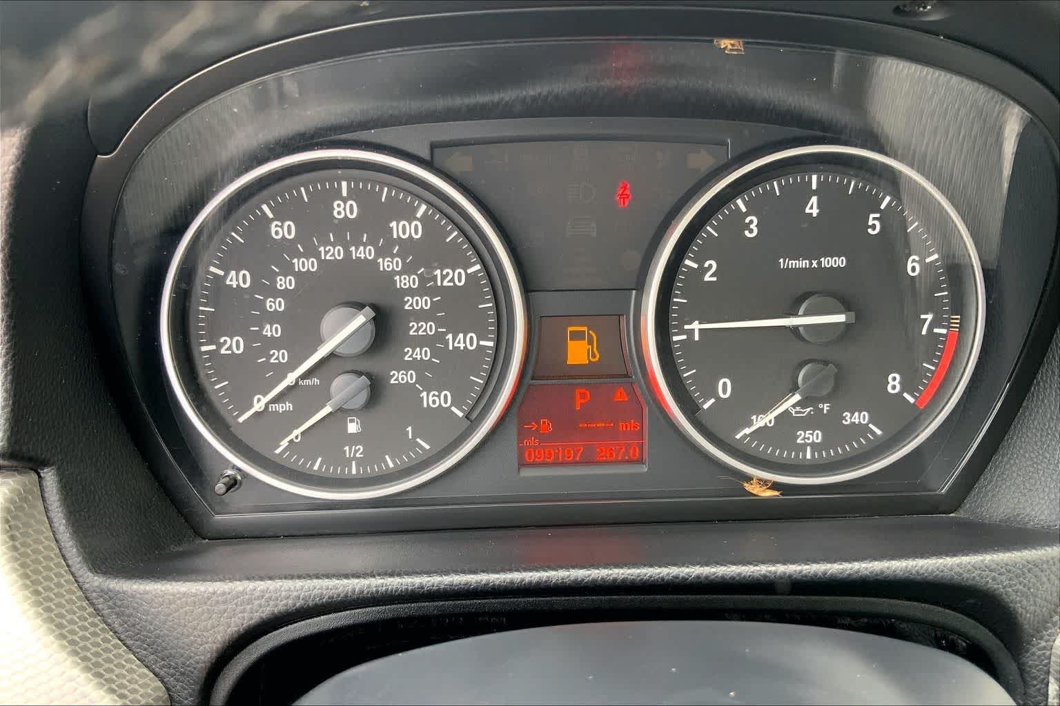 Thumbnail: 2011 BMW 3 Series - 17