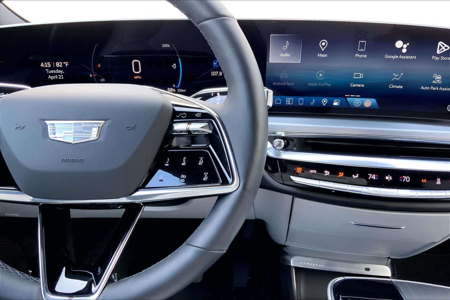 Thumbnail: 2024 Cadillac Lyriq - 26