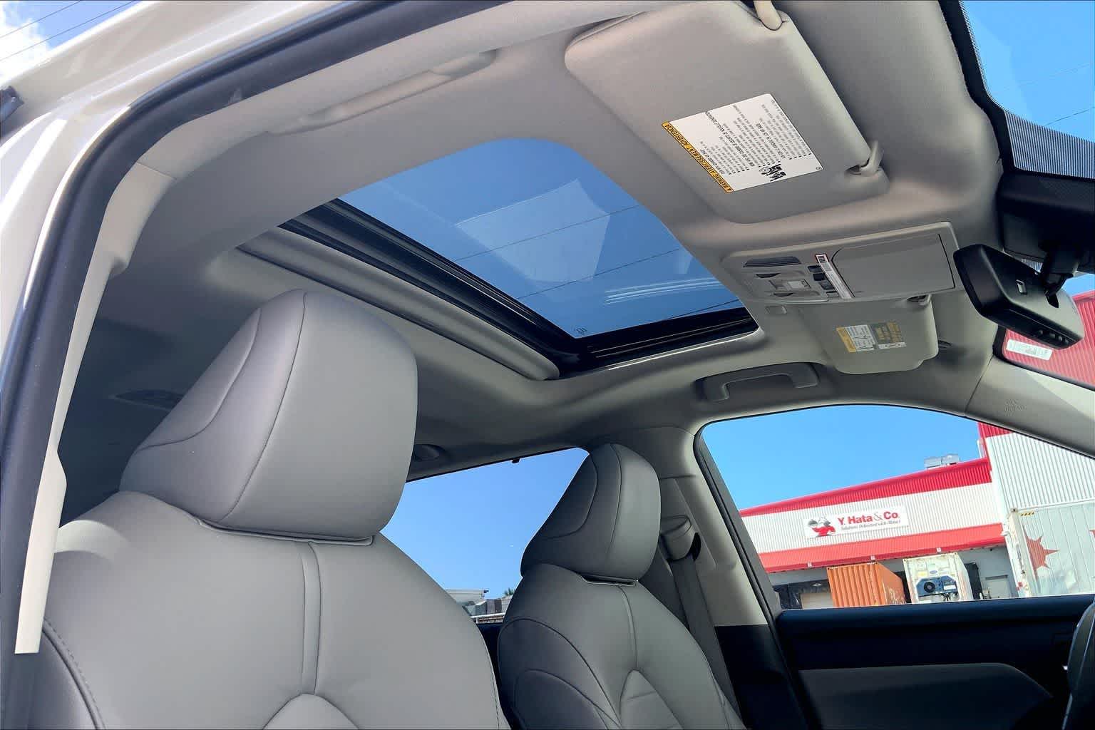 Thumbnail: 2021 Toyota Highlander - 30