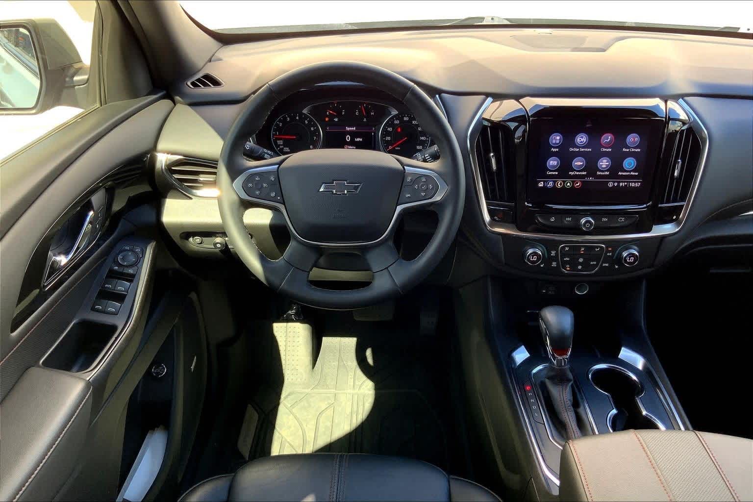 Thumbnail: 2023 Chevrolet Traverse - 14